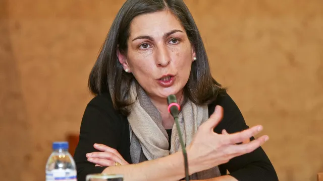 
                    Ana Catarina Mendes diz que PSD ainda pode construir maioria
                