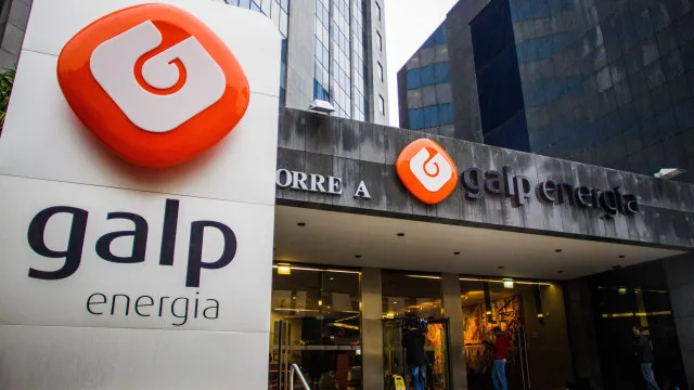 
                    Galp reforça dividendo e revê em alta previsão de resultados de 2026
                