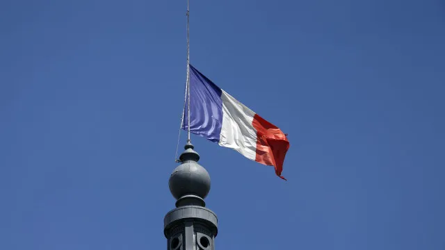 
                    França apresou petroleiro russo depois de capitão ter recusado colaborar
                