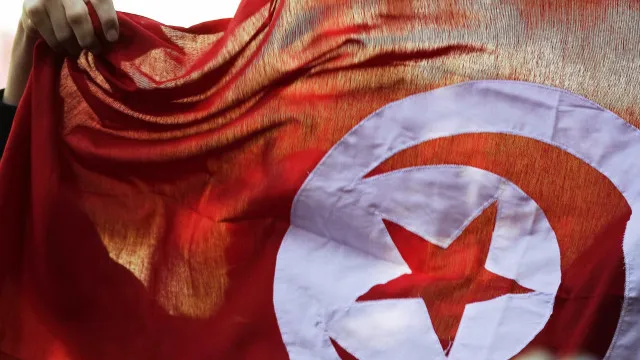 
                    Onze corpos de migrantes encontrados após naufrágio ao largo da Tunísia
                