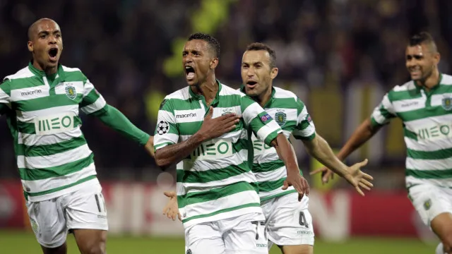 Sporting dá os parabéns a Nani e recorda cântico dos adeptos 