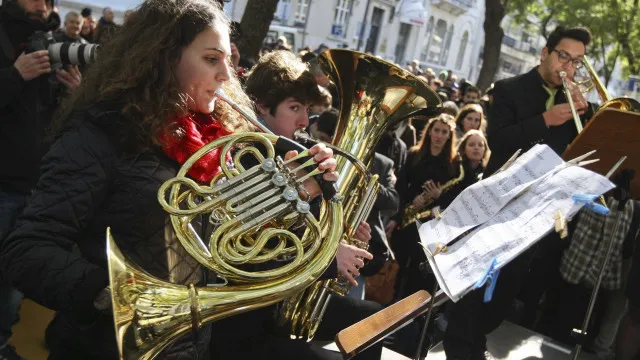 Mais de mil assinam carta em defesa do ensino superior artÃstico