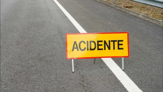Um morto na colisÃ£o entre pesado e ligeiro no IC1 na zona da Mimosa