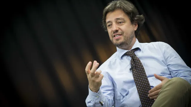 
                    Pacto na Saúde? 