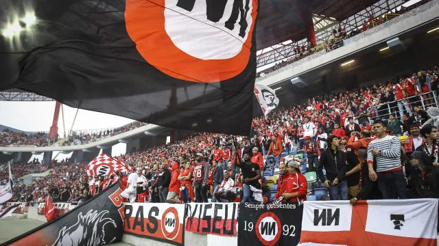 MegaoperaÃ§Ã£o da PSP em Lisboa faz 10 detidos dos No Name Boys