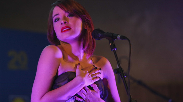 Marisa Liz presta homenagem a Luís Represas e Vicky em concerto