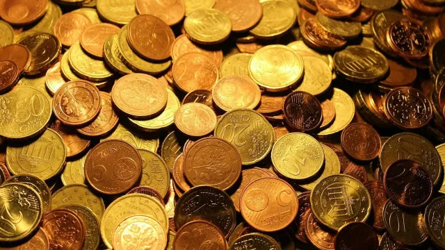 
                    Euro sobe e ultrapassa 1,16 dólares após acordo entre EUA e Irão
                