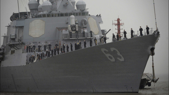 EUA enviam 2.500 fuzileiros e navio ao Oriente Médio