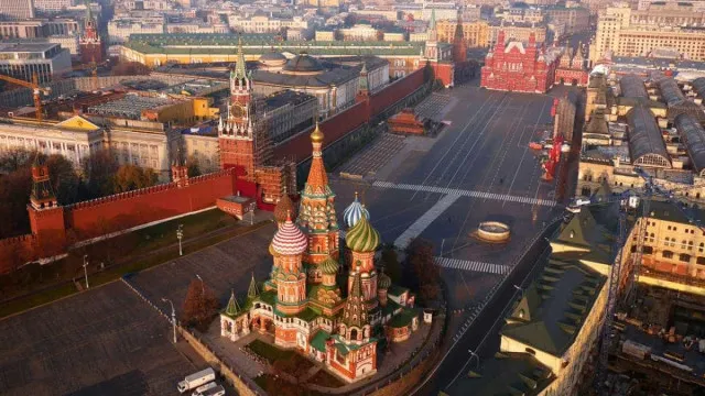 Rússia insta cidadãos a trocar iPhone por telemóveis Android