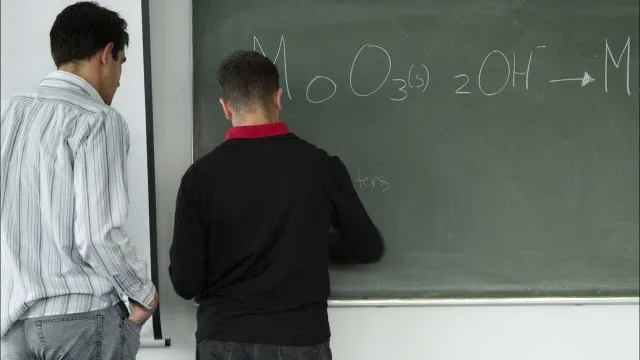 
                    Professores? Fenprof quer saber quantas vagas ficaram por preencher
                