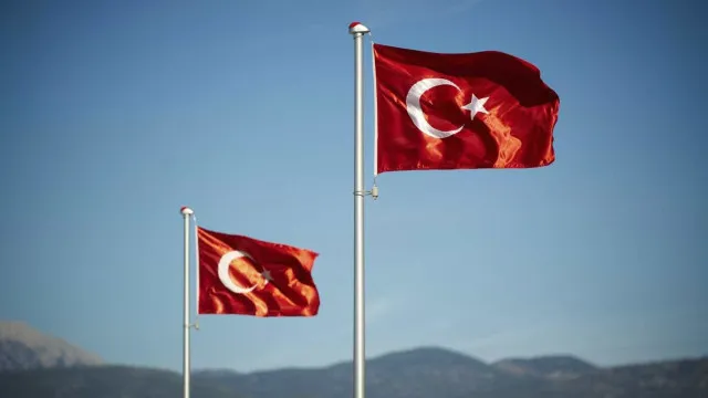 
                    Turquia anuncia encerramento de portal de notícias por 