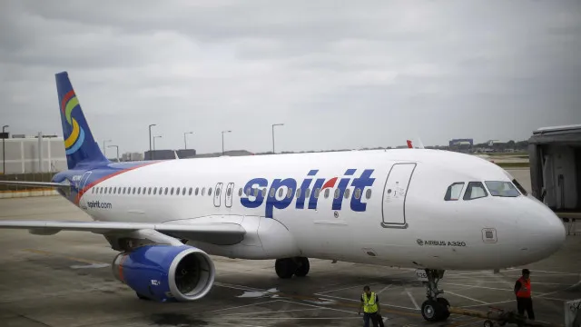 Spirit Airlines encerra atividade e cancela todas operações de imediato