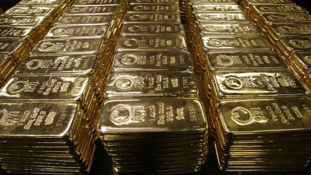 
                    Preço do ouro abaixo dos 4.000 dólares atinge mínimos de novembro
                