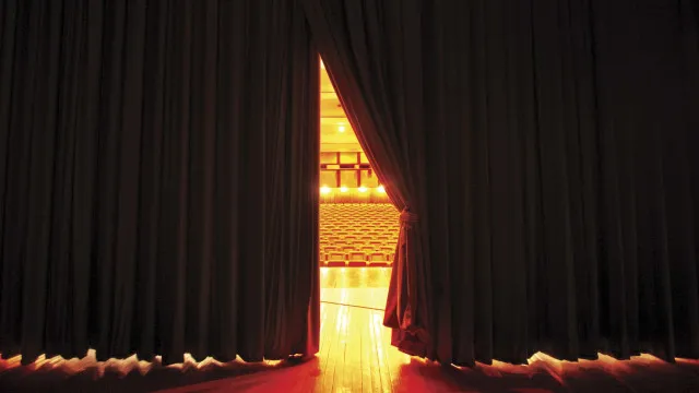 
                    Jazz, dança, teatro e cinema na programação do Cineteatro Alba
                