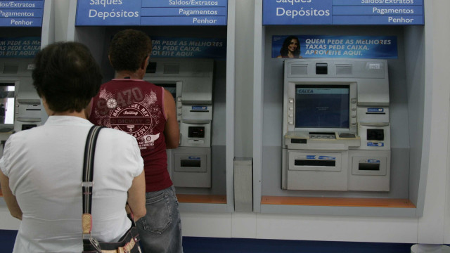 Bancários farão paralisação de 24 horas nesta quinta-feira