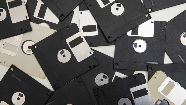 "Ganhámos a guerra às disquetes", anuncia Ministério Digital do Japão