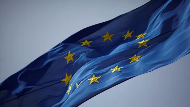 
                    UE aprova liberalização de 80% das exportações da Arménia por dois anos
                