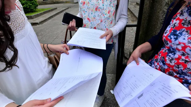 
                    Problemas nos exames deixam escolas 