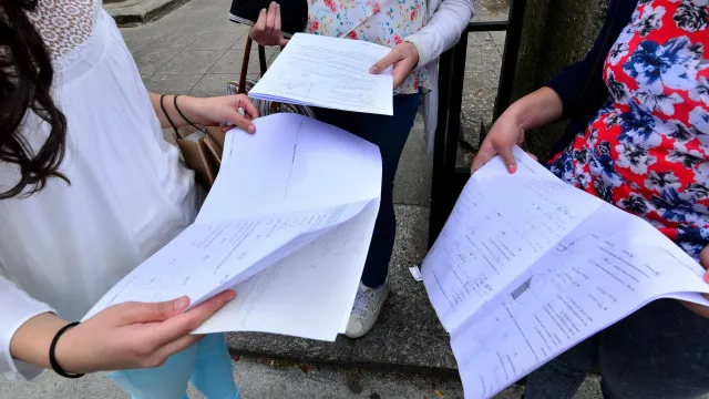 Notas dos exames do 9.Âº ano nÃ£o vÃ£o ser afixadas hoje