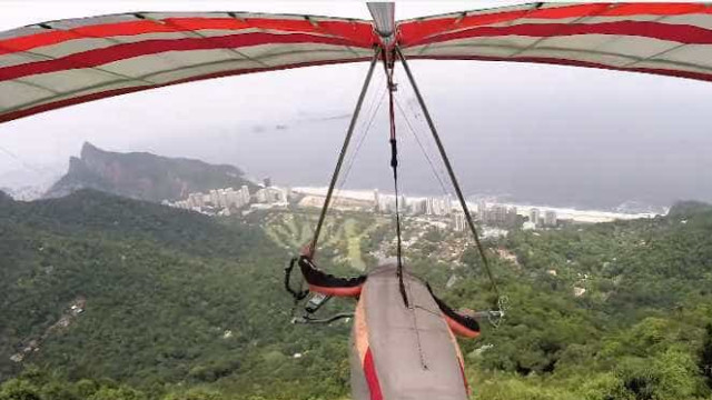 Queda de asa-delta deixa uma pessoa morta e outra em estado grave no Rio