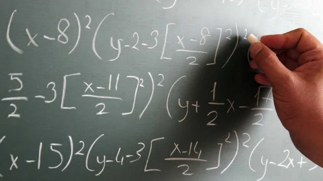 
                    Sociedade Portuguesa de Matemática faz propostas para melhorar resultados
                