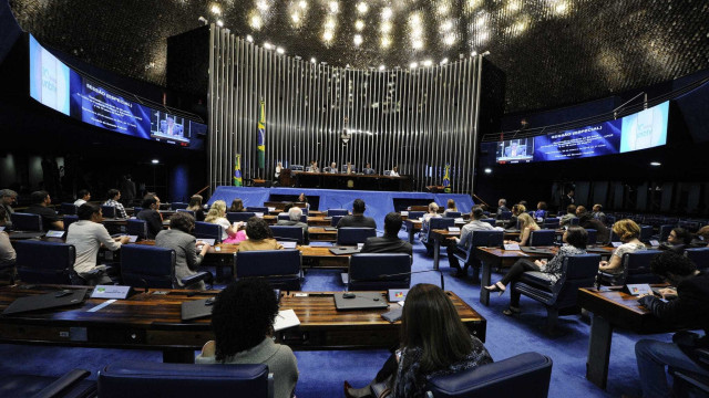 Fim da escala 6x1 volta ao Senado nesta terça (13), com disputa entre governo e oposição; veja o que pode mudar