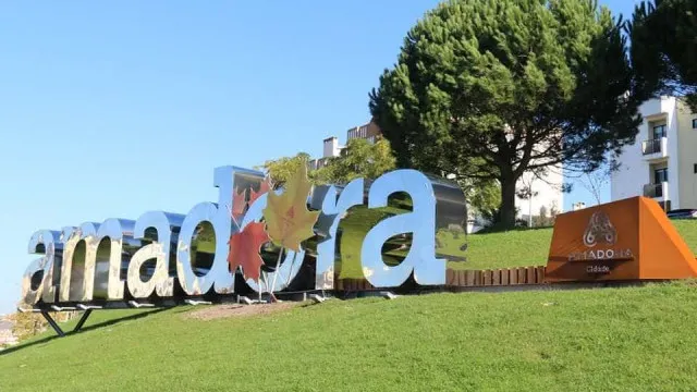 
                    Câmara da Amadora confirma buscas, mas diz que autarquia não é visada
                