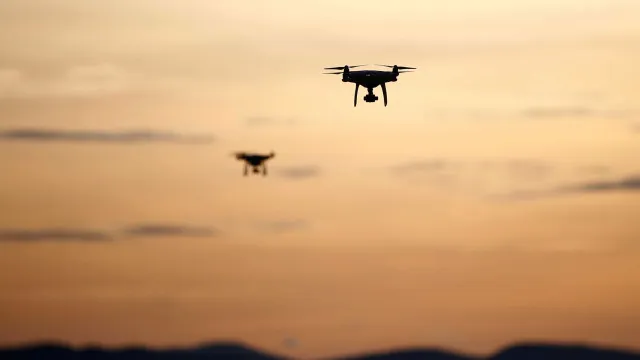 
                    Drone desconhecido descoberto no aeroporto alemão de Leipzig
                