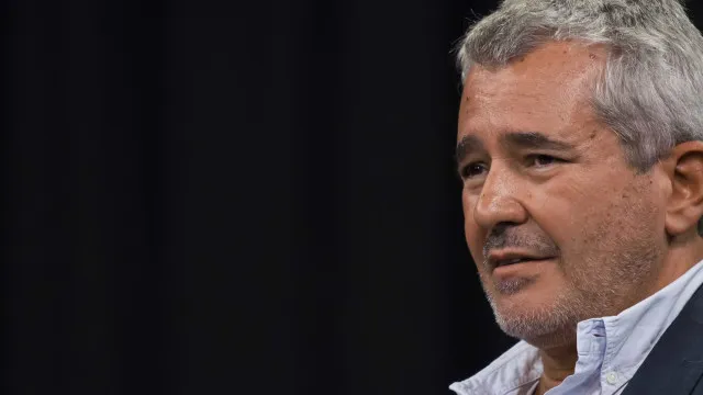 
                    Álvaro Beleza defende que ida de Carneiro à Venezuela foi fraternidade
                