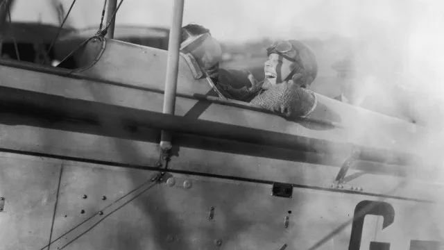 
                    Amelia Earhart: Destroços de avião eram, afinal, 