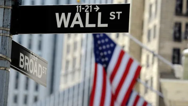 
                    Wall Street com forte subida impulsionada pelo Irão e setor tecnológico
                