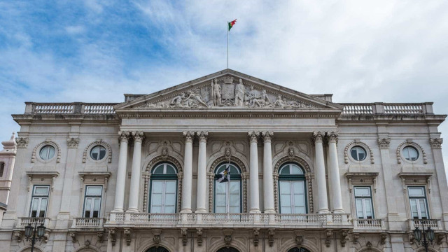 Sem-abrigo 'fora' da Gare do Oriente? 