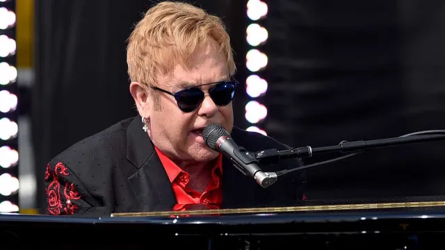 Elton John fala da "melhor coisa que fez na vida"