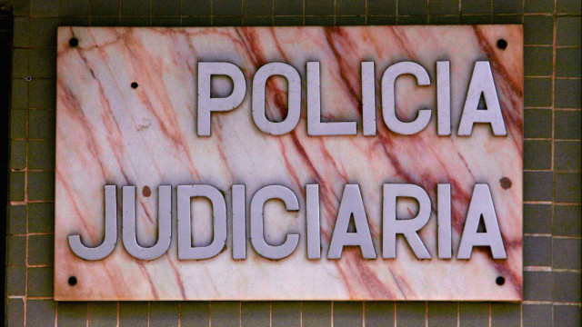 Homem burla vítima em 70 mil euros através de imóvel. Foi detido