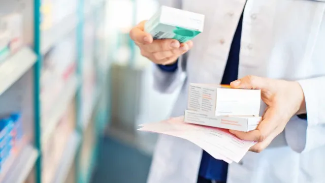 
                    Ordem defende abertura atempada de vagas para farmacêuticos especialistas
                