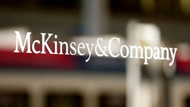 
                    França bloqueia 65 milhões em investigação de fraude contra McKinsey
                