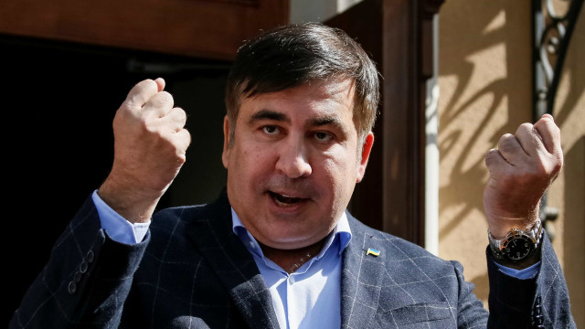 Ex-presidente da Geórgia Mikhail Saakashvili foi transferido para a prisão