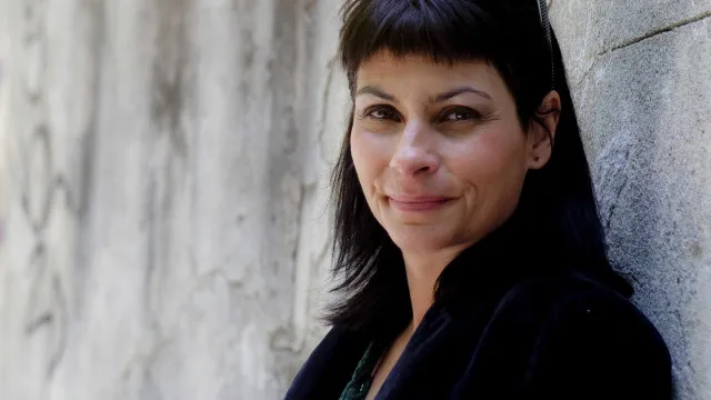 
                    Viviane recria temas de mulheres que abriram caminho na música portuguesa
                