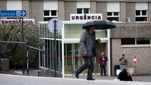 
                    Sete em cada dez portugueses preocupados com o estado do SNS
                