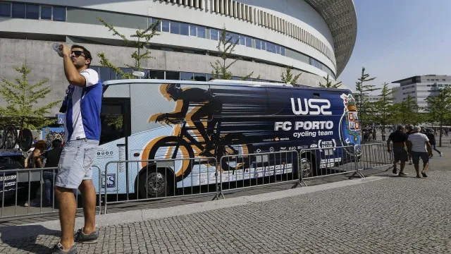 
                    Nuno Ribeiro falará na repetição do julgamento de doping na W52-FC Porto
                