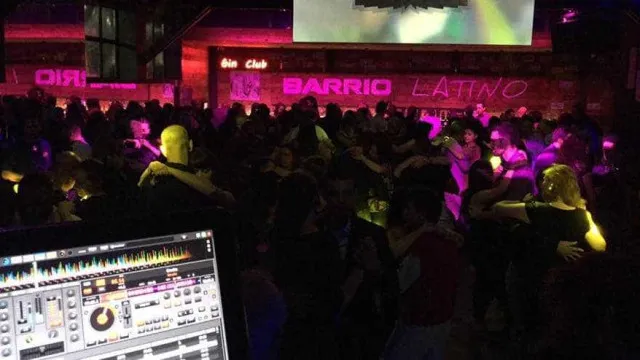 
                    Segurança da discoteca Barrio Latino atingido a tiro por cliente expulso
                