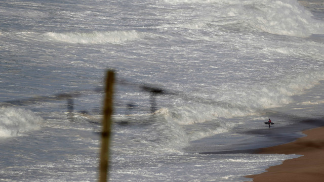 Corpo encontrado em praia da Nazaré. Poderá ser de Maycon Douglas