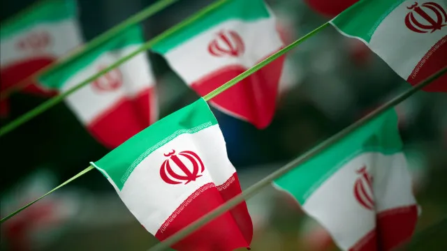 
                    Exército iraniano promete retaliação 
