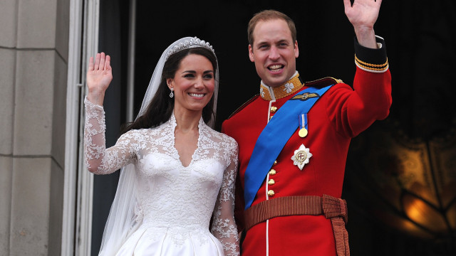 Kate Middleton e príncipe William celebram 13 anos de casamento