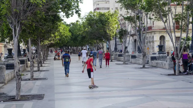 Cuba: Navio entrega ajuda humanitária a hospital pediátrico em Havana