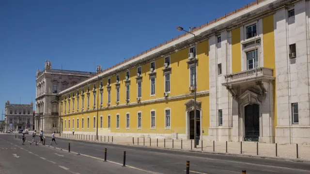 
                    Finanças dão novas competências ao gabinete que apoia Orçamento do Estado
                