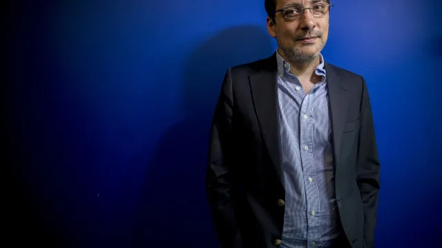 PS diz que prémio salarial só agrava contas se houver incumprimento legal