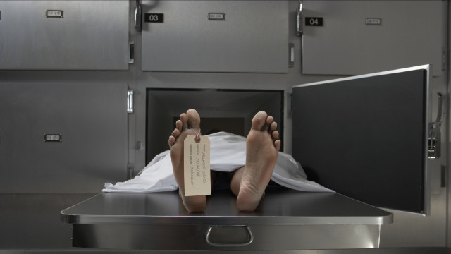 Idosa dada como morta e levada para funerária. Afinal, estava viva