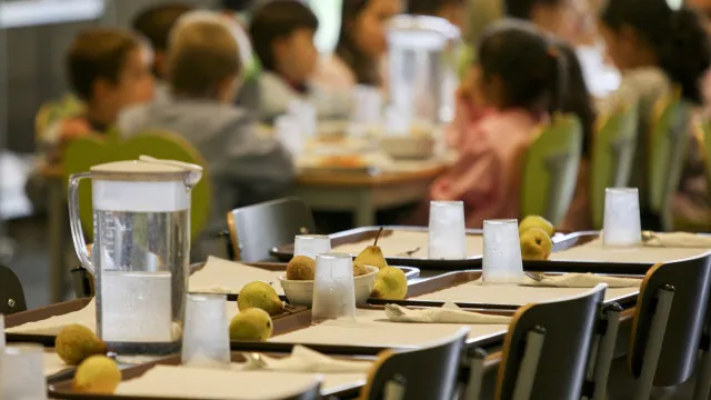 
                    Maia. Cerca de 70 alunos com intoxicação alimentar após almoço em cantina
                