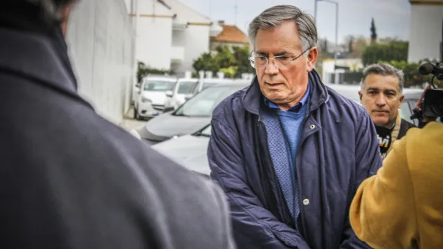 
                    Armando Vara já saiu da prisão (há 2 meses). Cumpriu dois terços da pena
                
